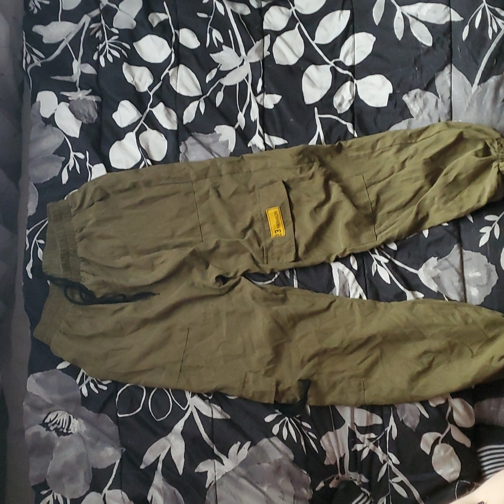 Green 23 fashion cargo pants